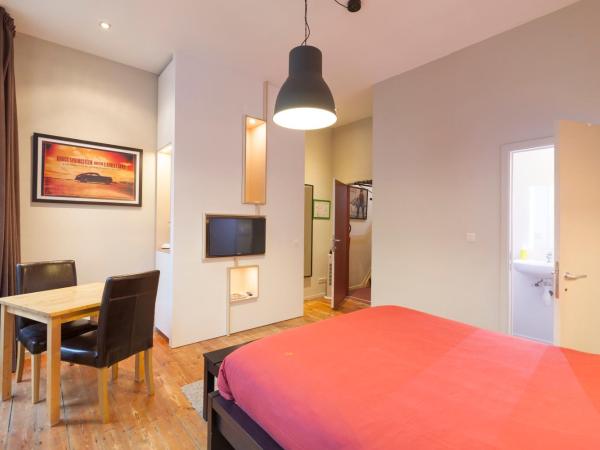 Because the Night city lodge : photo 6 de la chambre chambre double