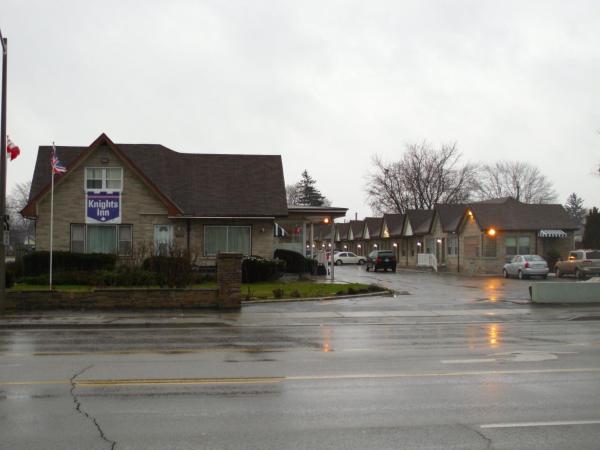 Knights Inn London Ontario : photo 5 de la chambre chambre lit king-size avec bain à remous - non-fumeurs