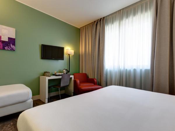 Klima Hotel Milano Fiere : photo 5 de la chambre chambre triple
