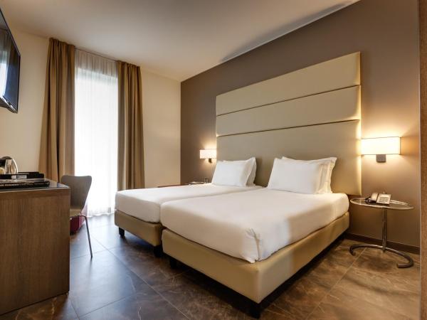 Klima Hotel Milano Fiere : photo 1 de la chambre chambre lits jumeaux