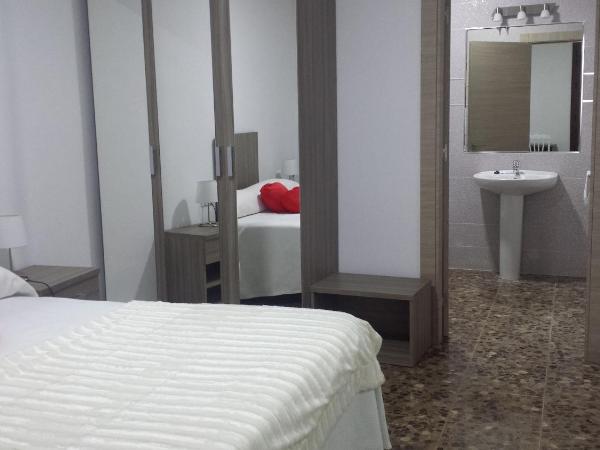Alojamiento Jose Carlos : photo 7 de la chambre chambre double de luxe avec douche spa