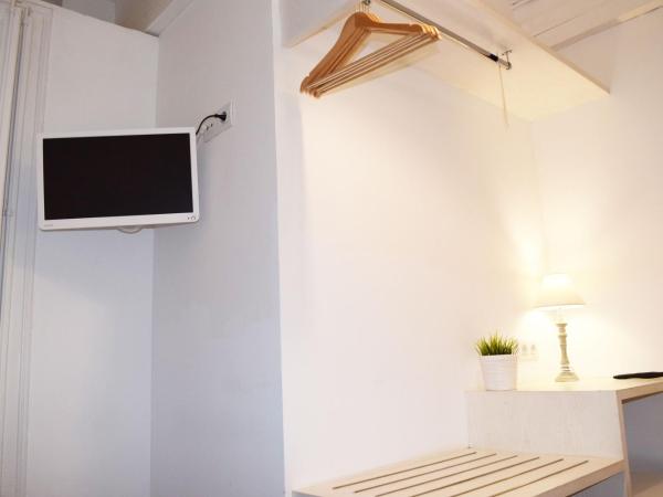 Blue Barcelona : photo 8 de la chambre chambre simple avec salle de bains commune