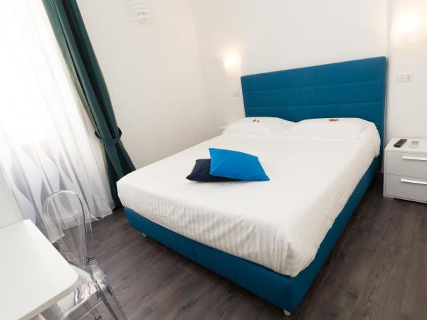 Etna Suite Group : photo 6 de la chambre chambre quadruple avec balcon