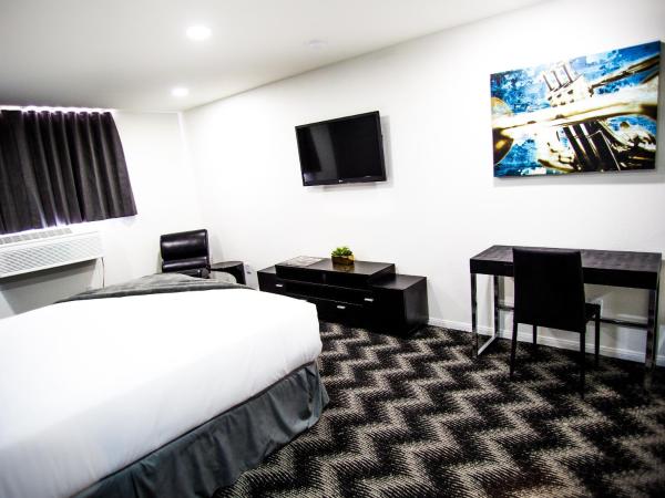 Siegel Select LV Strip-Convention Center : photo 8 de la chambre chambre lit king-size avec kitchenette