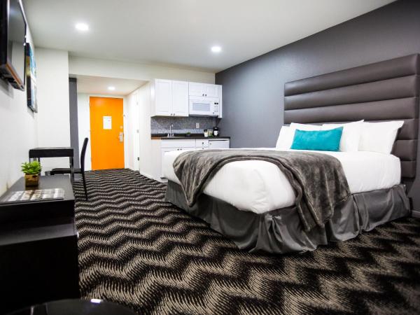 Siegel Select LV Strip-Convention Center : photo 9 de la chambre chambre lit king-size avec kitchenette