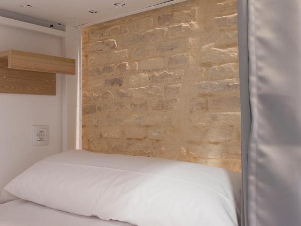 UP Hostel Valencia : photo 1 de la chambre lit dans dortoir pour femmes de 8 lits