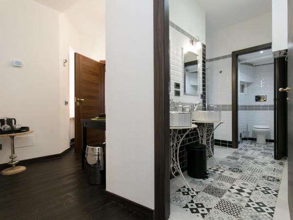 Aparthotel Dei Mercanti : photo 8 de la chambre appartement noir & blanc