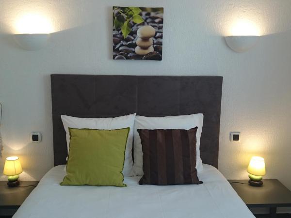 Le Castelet : photo 5 de la chambre chambre double standard