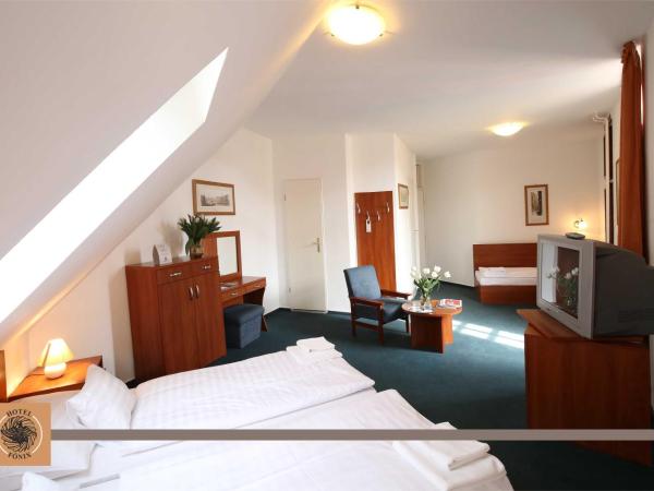 Hotel Főnix : photo 1 de la chambre chambre triple basique