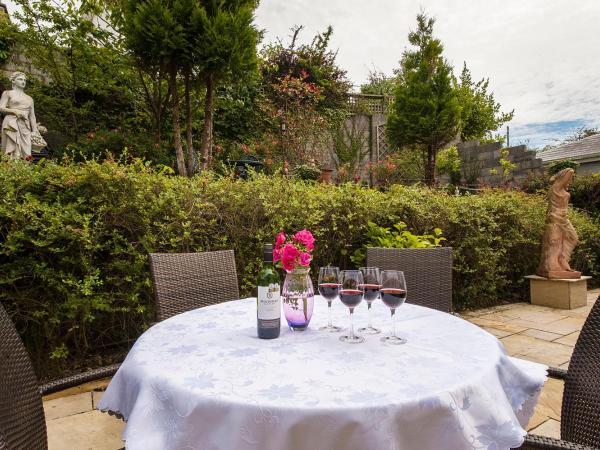 Sea Breeze Lodge B&B Galway : photo 4 de la chambre chambre double supérieure - vue sur jardin