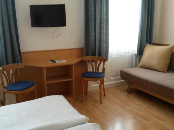 Pension Ani : photo 2 de la chambre chambre triple