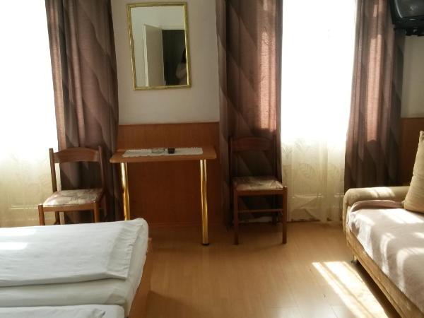 Pension Ani : photo 3 de la chambre chambre quadruple