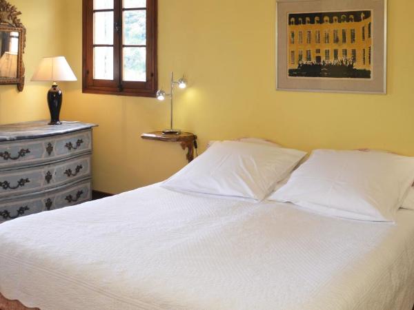 Les Orangers : photo 1 de la chambre chambre double supérieure avec balcon