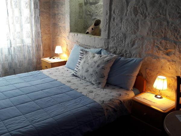 Villa Tudor : photo 6 de la chambre chambre double – vue sur ville