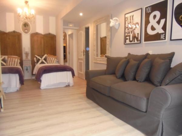 TAK Boutique Old Town : photo 2 de la chambre chambre familiale