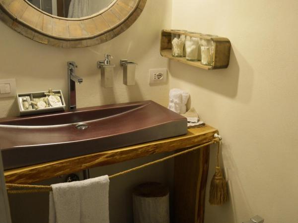 Marè Rooms Bari old town center : photo 8 de la chambre chambre double avec balcon