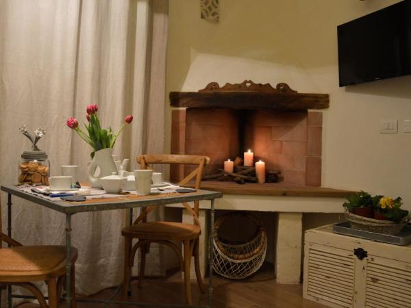 Marè Rooms Bari old town center : photo 10 de la chambre chambre double avec salle de bains privative