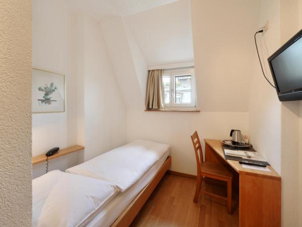 Hotel National Bern : photo 6 de la chambre chambre simple Économique