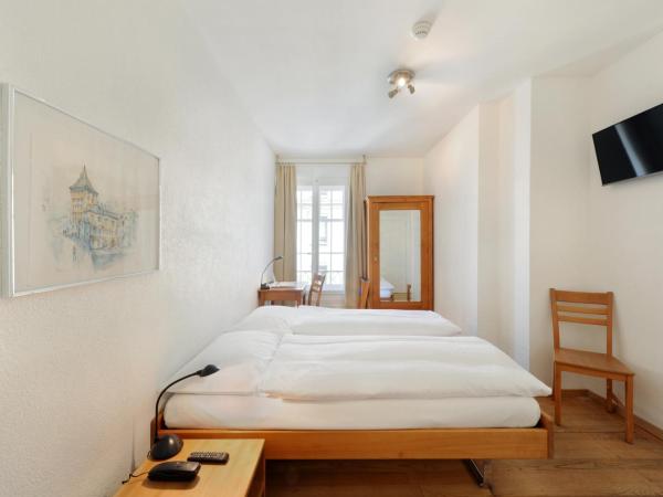 Hotel National Bern : photo 6 de la chambre chambre lits jumeaux standard