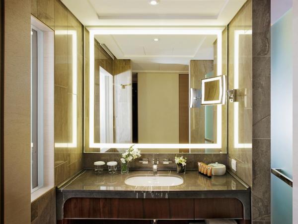 Tangla Hotel Brussels : photo 3 de la chambre chambre lit king-size deluxe