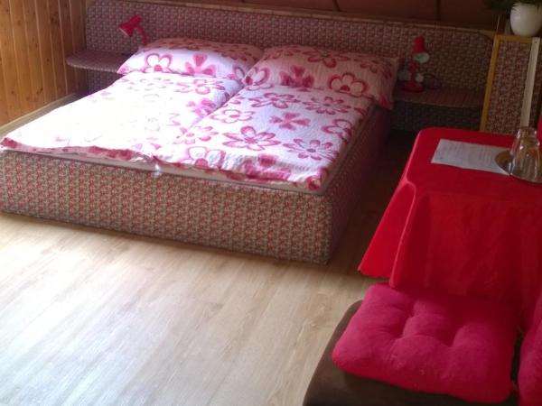 Pension Nika : photo 9 de la chambre chambre double Économique