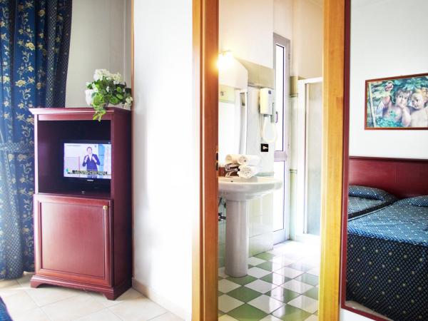 Hotel Leonardo : photo 8 de la chambre chambre lits jumeaux