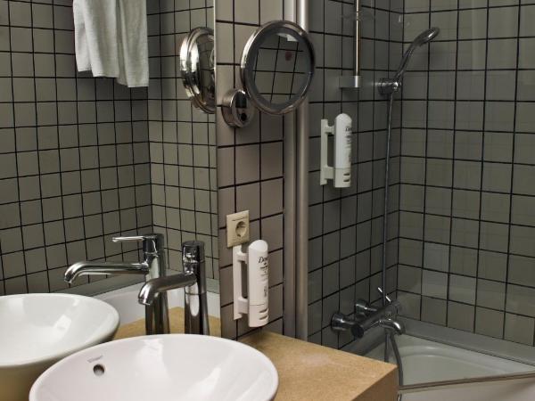 MY Hotel : photo 7 de la chambre chambre d'affaires