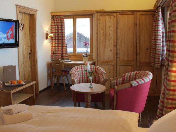 Hotel Caprice - Grindelwald : photo 2 de la chambre chambre double confort 