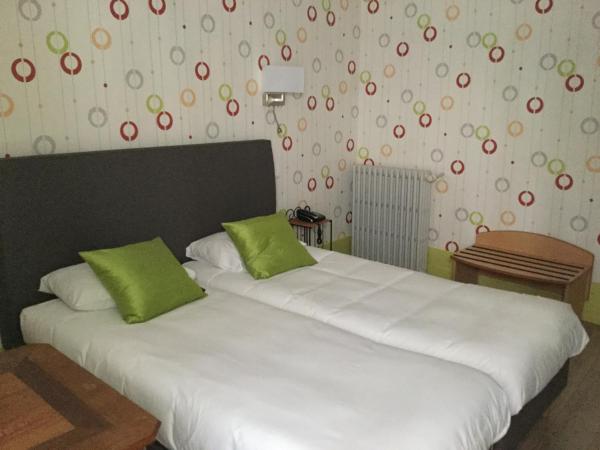 Hôtel République : photo 2 de la chambre chambre lits jumeaux