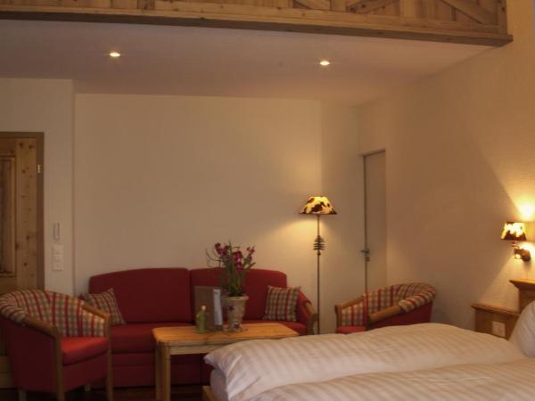 Hotel Caprice - Grindelwald : photo 8 de la chambre chambre double supérieure