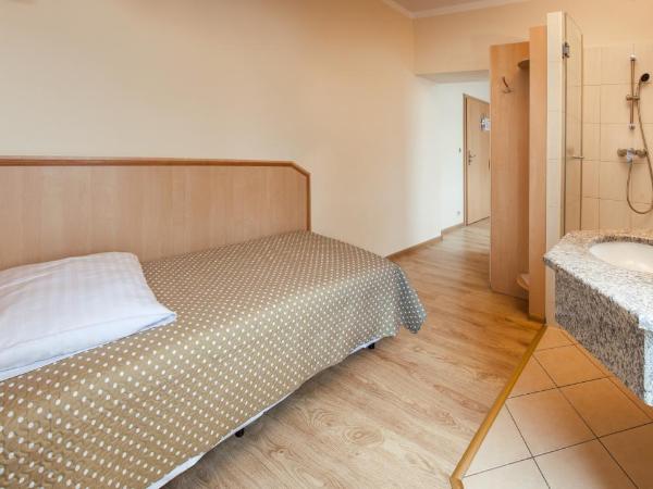 Antica Residence : photo 2 de la chambre chambre simple avec salle de bains extérieure privative