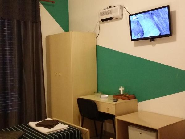 Il Sole e La Luna : photo 4 de la chambre chambre lits jumeaux avec salle de bains privative