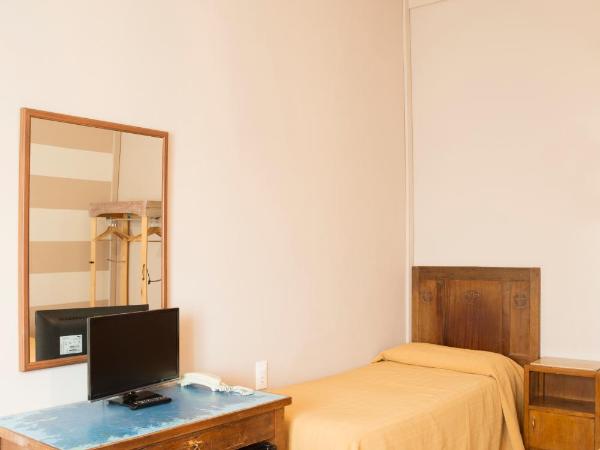 Hotel Panorama : photo 9 de la chambre chambre quadruple