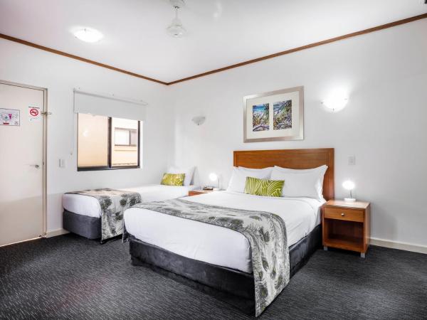 Mercure Darwin Airport Resort : photo 5 de la chambre chambre supérieure avec 1 lit queen-size et 1 lit simple