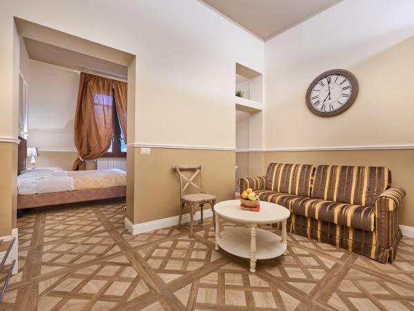 B&B Le Stanze del Duomo : photo 5 de la chambre chambre familiale (2 adultes et 2 enfants)