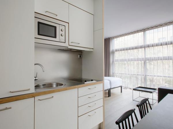 Aparthotel Allada 3* : photo 2 de la chambre studio supérieur (3 adultes)