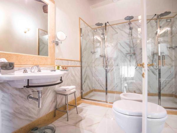 Golden Tower Hotel & Spa : photo 2 de la chambre chambre lits jumeaux deluxe