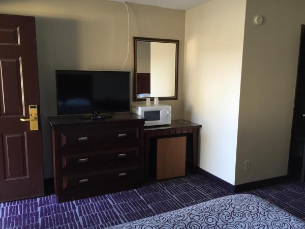 Economy Inn : photo 4 de la chambre chambre lit queen-size - non-fumeurs