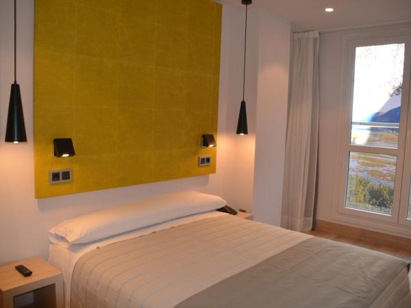 Hotel Bilbao Plaza : photo 9 de la chambre chambre double ou lits jumeaux