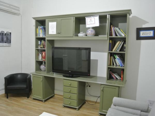 Pensión Santa Paula : photo 4 de la chambre chambre simple avec salle de bains commune