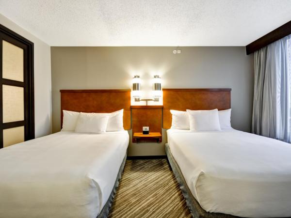 Hyatt Place Albuquerque Uptown : photo 10 de la chambre chambre avec 2 lits doubles et canapé-lit