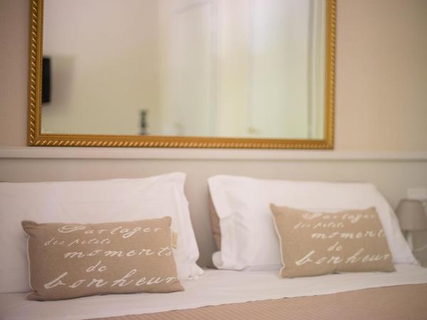 B&B Le Grazie : photo 1 de la chambre chambre double avec salle de bains privative