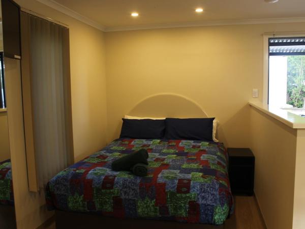Acclaim Kingsway Tourist Park : photo 1 de la chambre studio exécutif