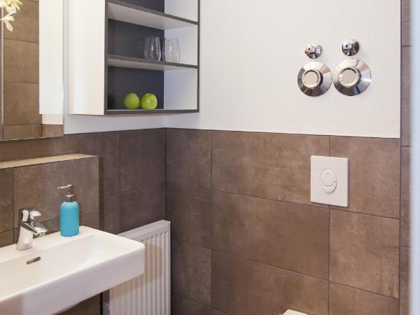 Spreepolis Boardinghaus : photo 1 de la chambre studio avec terrasse