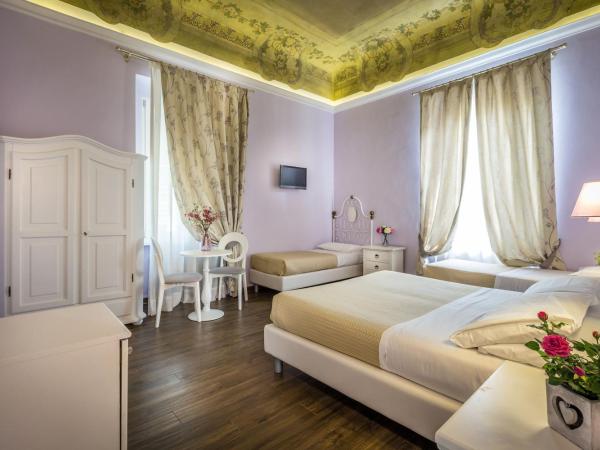 Hotel Ferrucci : photo 8 de la chambre chambre quadruple