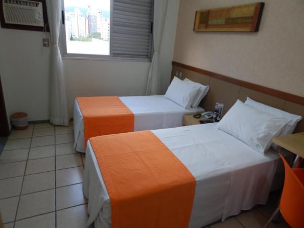 Frimas Hotel : photo 4 de la chambre chambre lits jumeaux