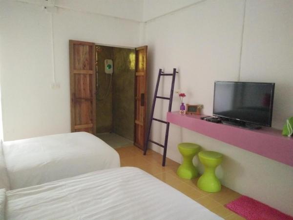 Na-Rak-O Resort : photo 4 de la chambre chambre triple avec salle de bains