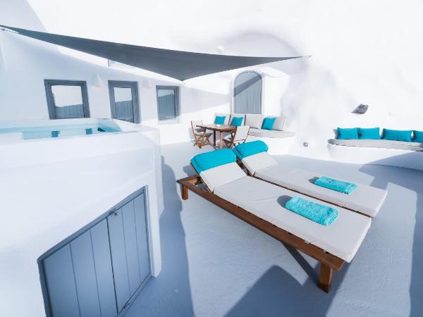 Maregio Suites : photo 2 de la chambre suite lune de miel avec petite piscine extérieure chauffée avec jets