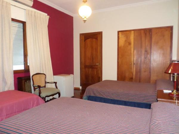 Alojarse en Mendoza B&B : photo 4 de la chambre chambre lits jumeaux avec salle de bains commune