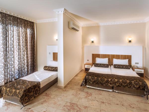 Saritas Hotel ONLY FAMILY CONCEPT : photo 3 de la chambre chambre triple standard